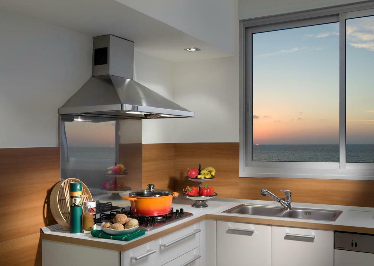 Beach Luxury Apartments And Suites Tel Aviv Exterior foto